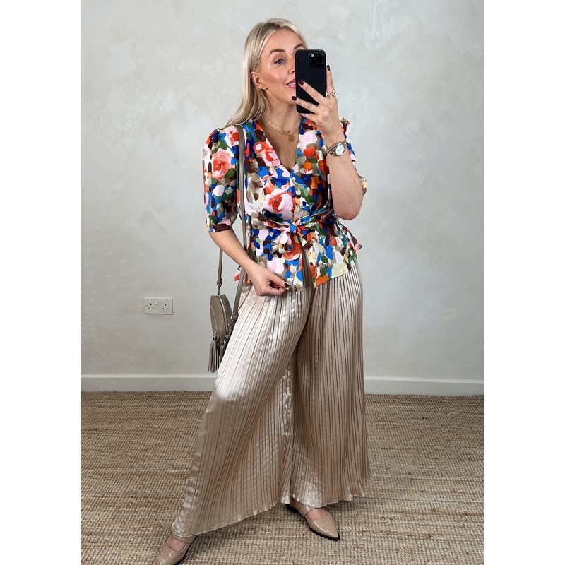 Romily blouse – floral-8 & 10 & 12 & 14 & 16 & 18 & 20