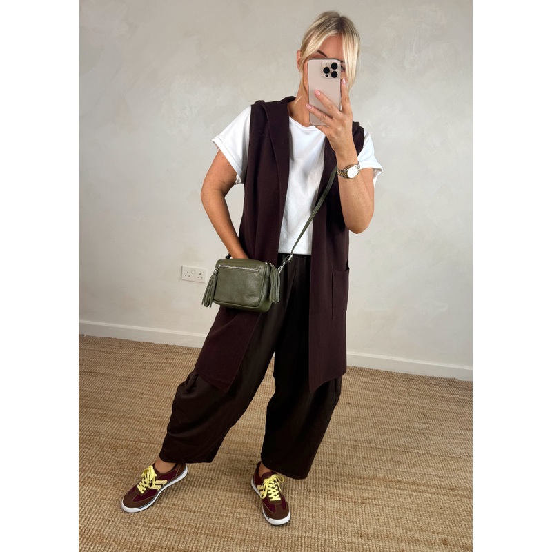 Sara Hooded waistcoat knit – chocolate