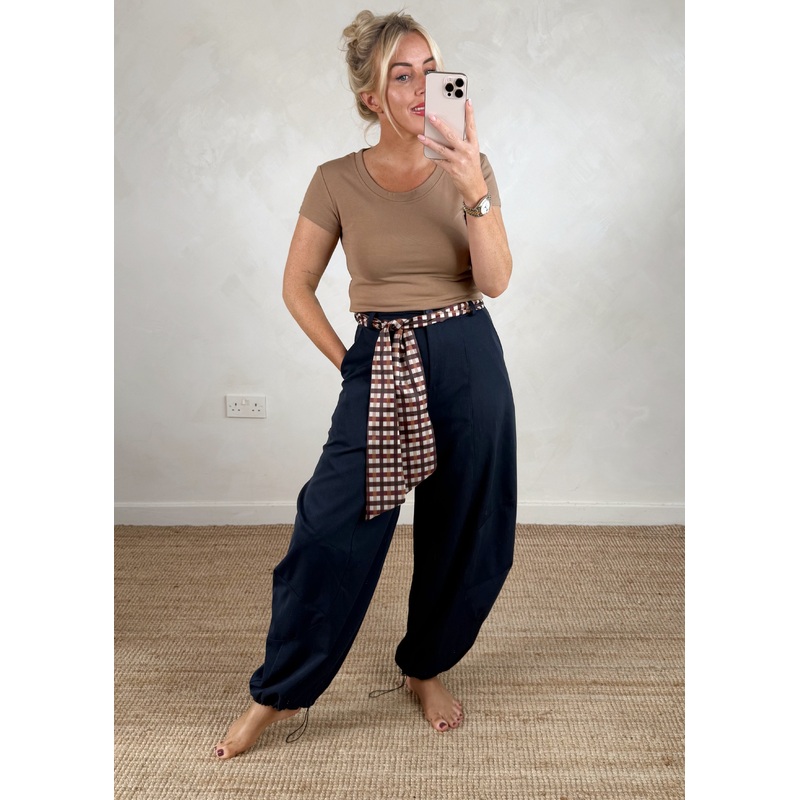 Belted cocoon trouser – navy