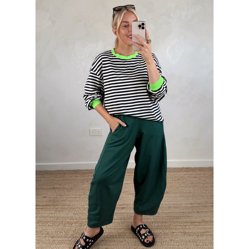 Finn barrel leg trouser – forest green