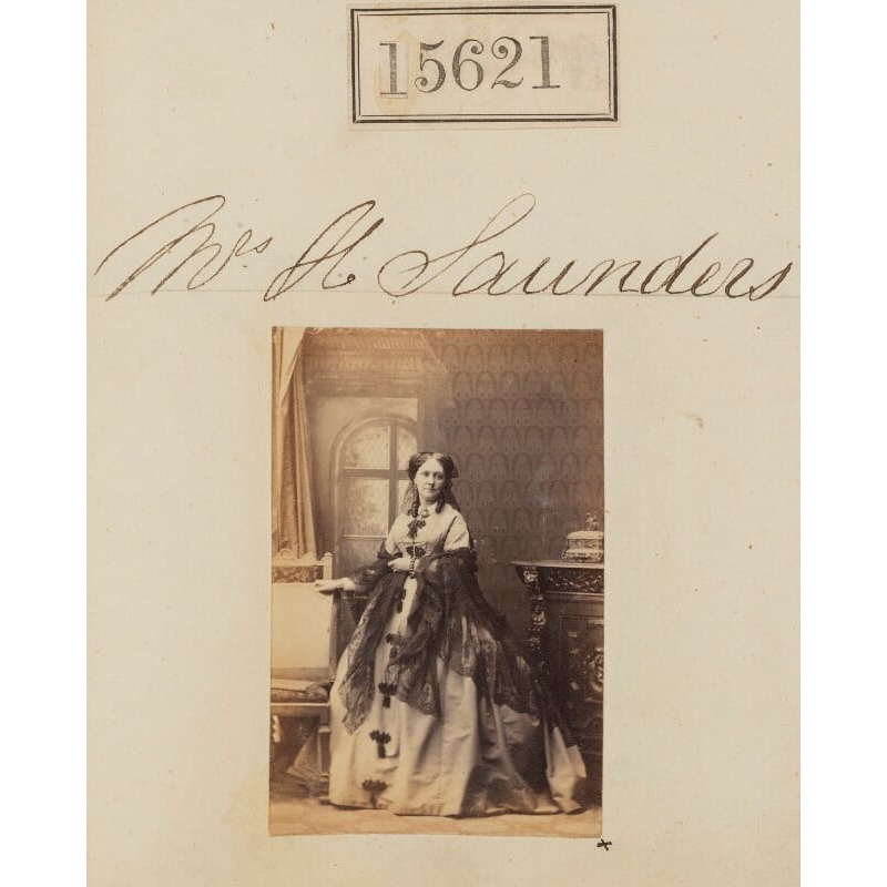 Mrs H. Saunders Greetings Card