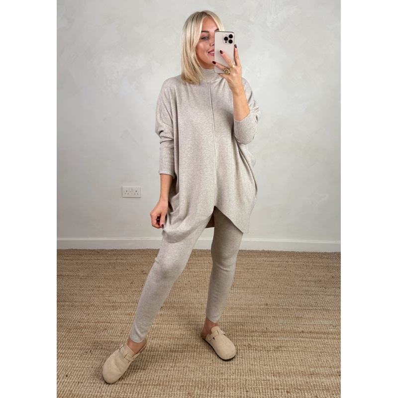 Carlton knitted co-ord – oatmeal