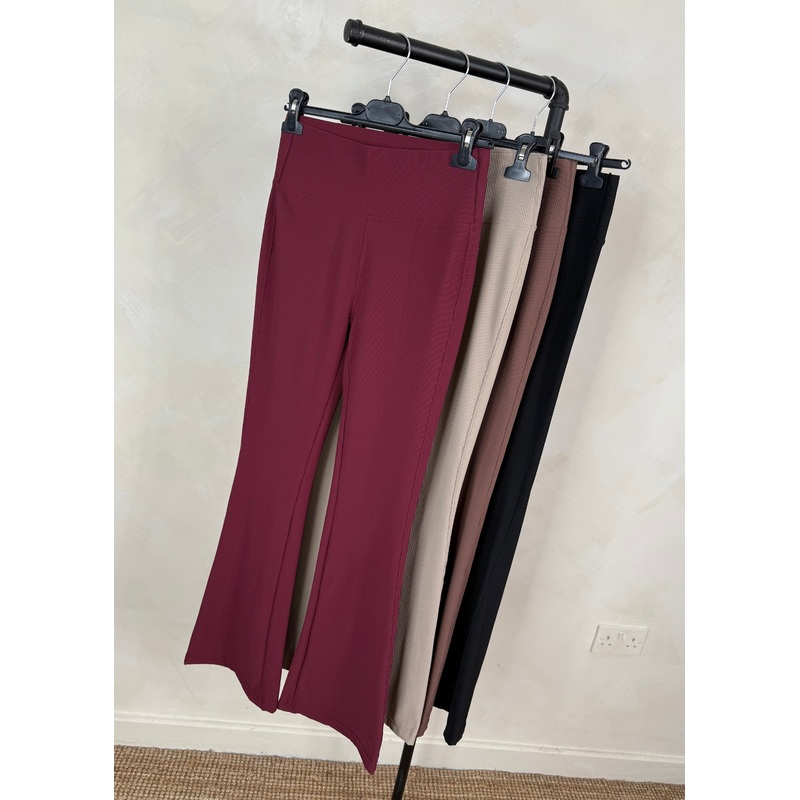Ribbed kickflare leggings-S/M & M/L & L/XL-Black & Merlot & Beige & Chocolate