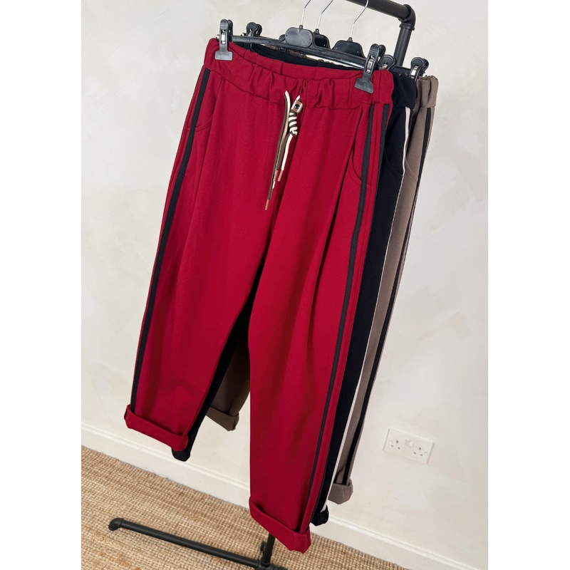 Beth striped jogger – Merlot