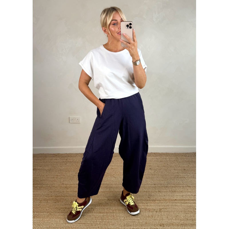 Finn barrel leg trouser – ink