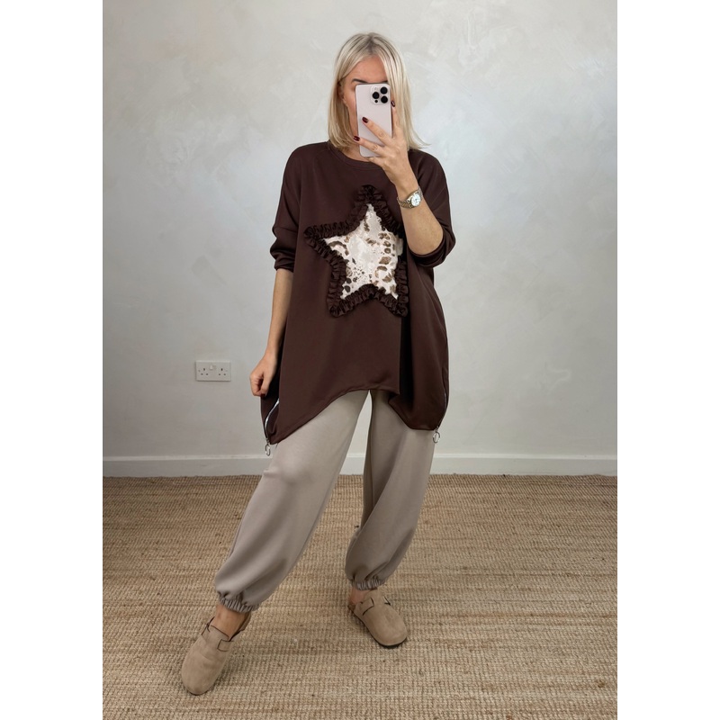 Star frill sweater – chocolate