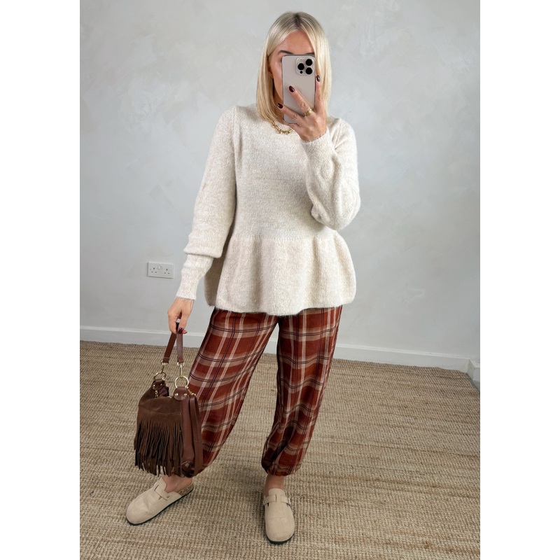 Anna peplum knit – cream