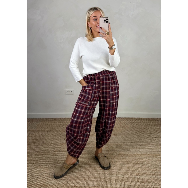 Checked Moda pants – four