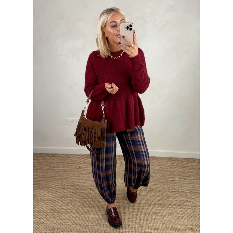 Anna peplum knit – Merlot