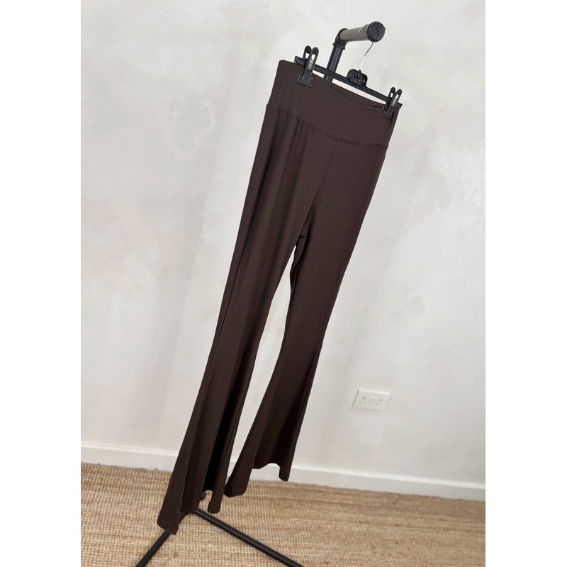 Flared leggings (16 – 22) – chocolate