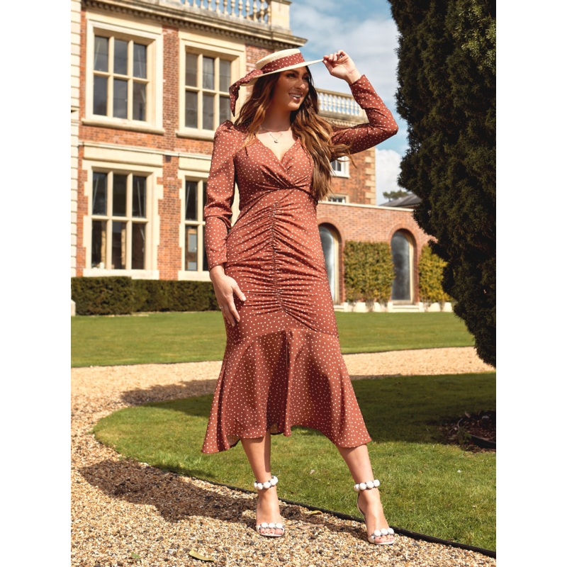 Bambie Spot Ruched Dress in Chocolate