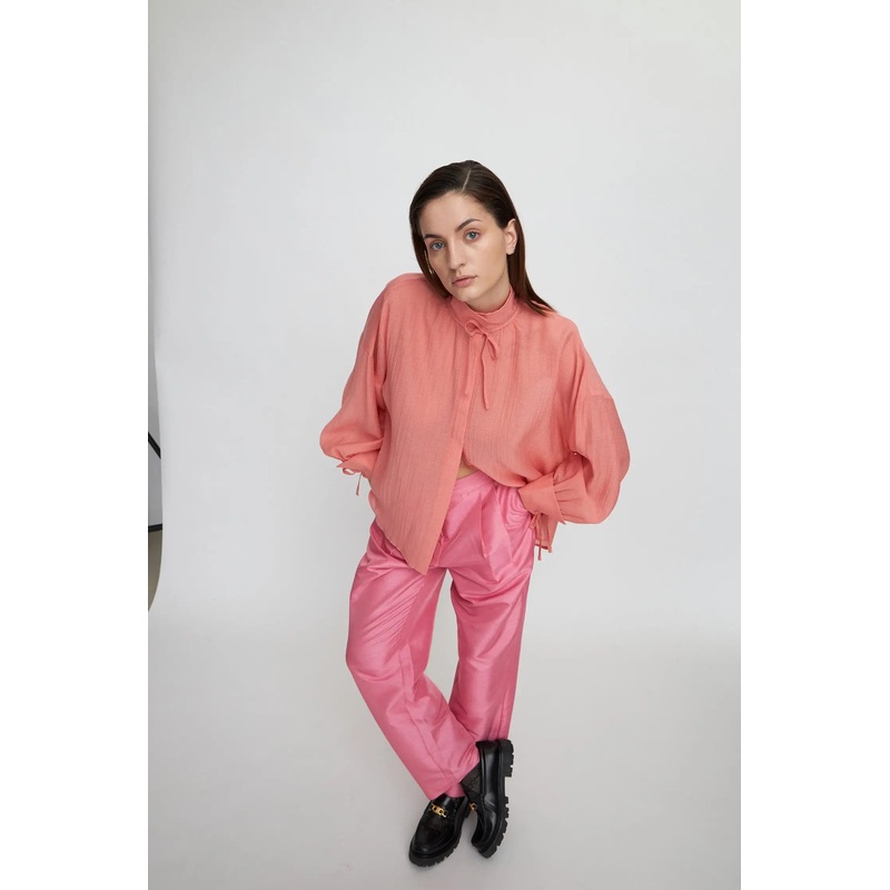 Volume shirt with tiebow – Kiss Rose