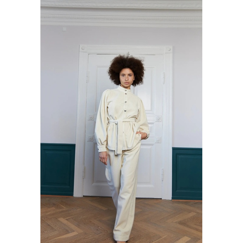 Corduroy shirt with belt – Vanilla