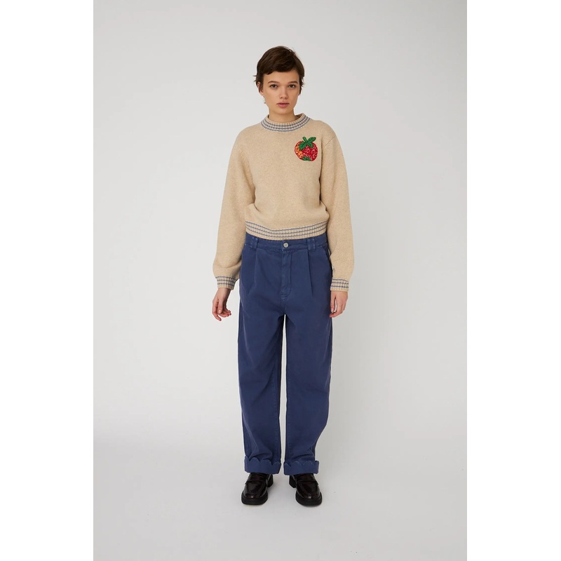 Wool Sweater with Embroidered Apple – Soft Powder