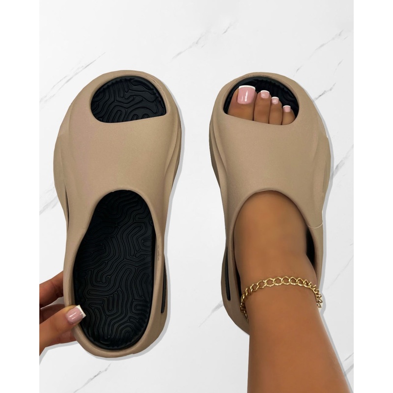 Xoey Mocha Cut Out Moulded Sliders