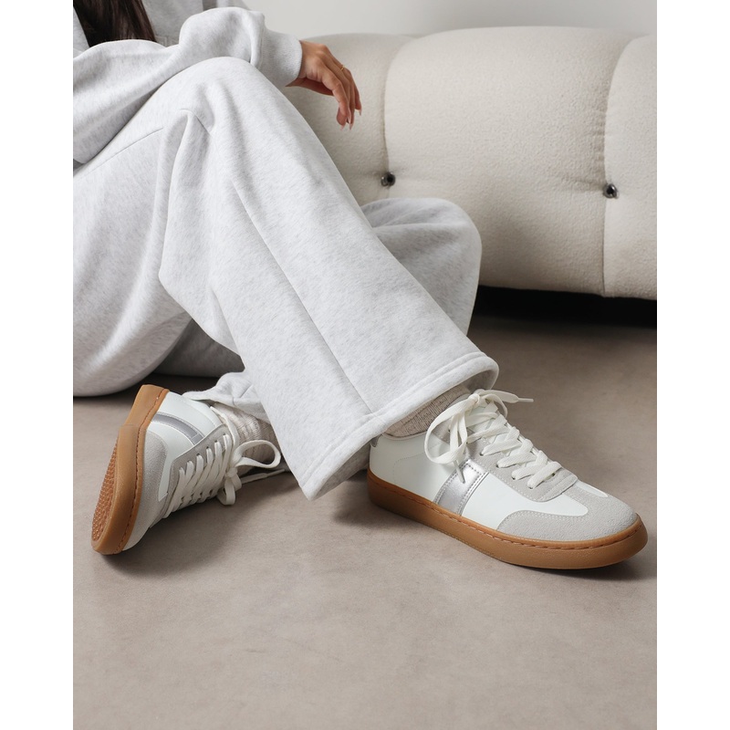 Siesta White Trainers-UK 3 – EU 36 – US 5 & UK 4 – EU 37 – US 6 & UK 5 – EU 38 – US 7 & UK 6 – EU 39 – US 8 & UK 7 – EU 40 – US 9 & UK 8 – EU 41 – US 10