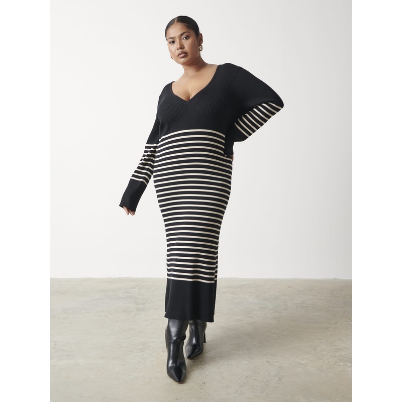 Vanessa Stripped Knit Dress Curve – Black and White Stripe