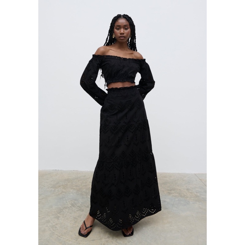 Lilla Broderie Maxi Skirt – Black