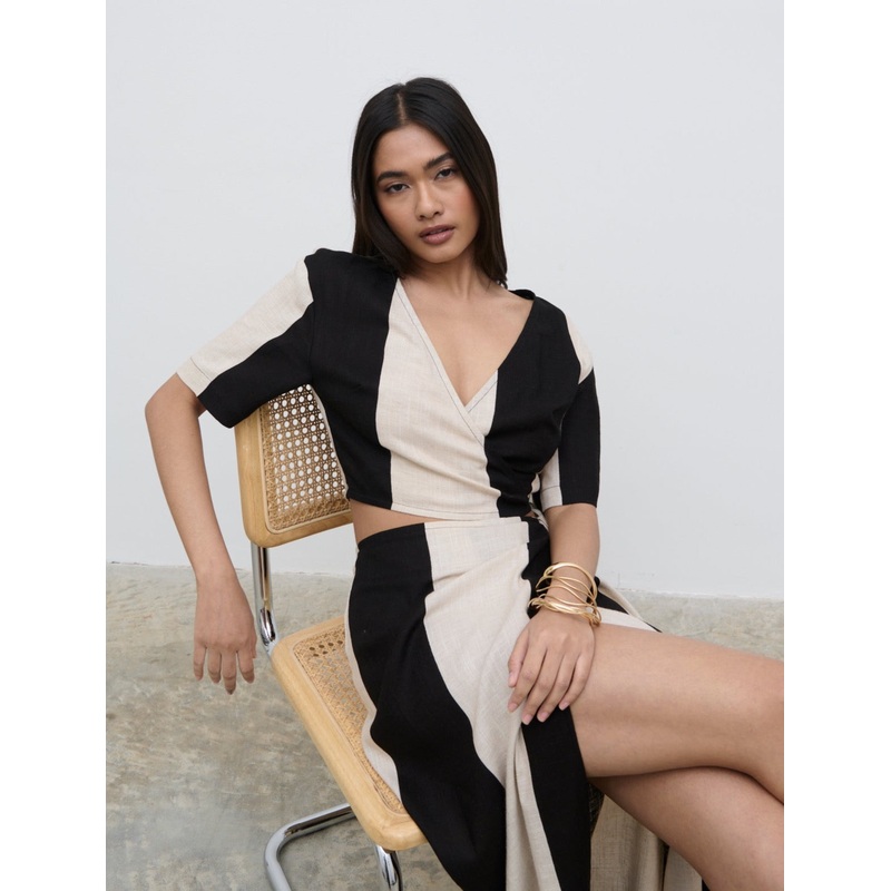 Chaya Printed Wrap Top – Cream and Black