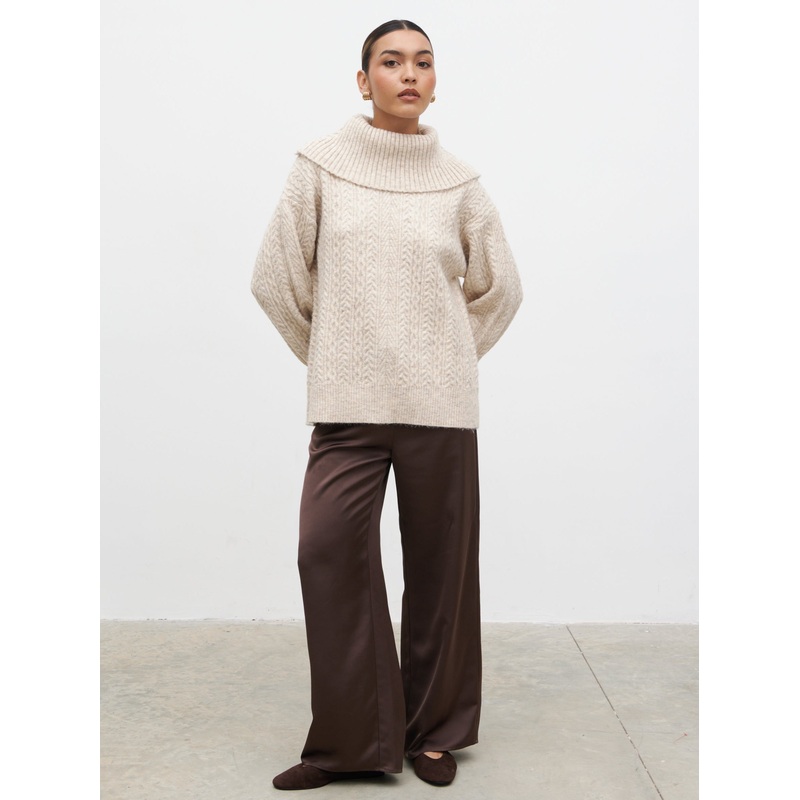 Blossom Cable Knit Exaggerated Roll Neck Jumper – Light Beige
