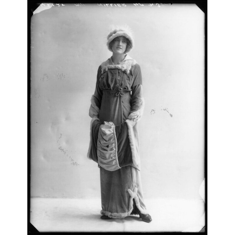 Trixie Hillier Greetings Card