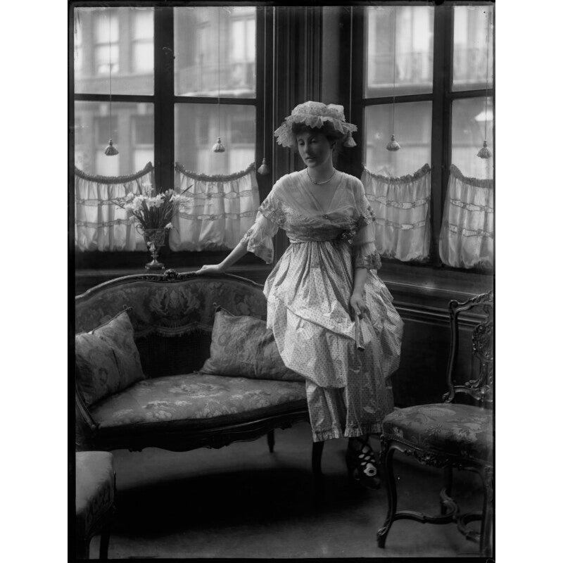 ‘In her drawing room’ (Gladys Helen Rachel (ne Goldsmid), Lady Swaythling) Greetings Card