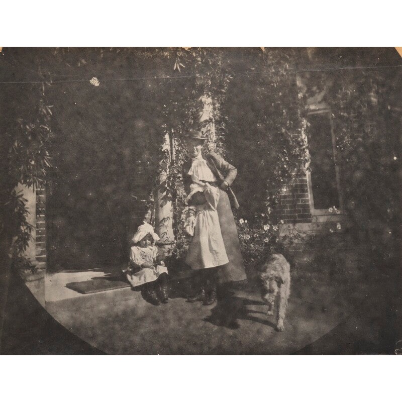 ‘Friday’s Hill: Aunty Loo, Ray, Karin & Rumpty at the front door’ Greetings Card