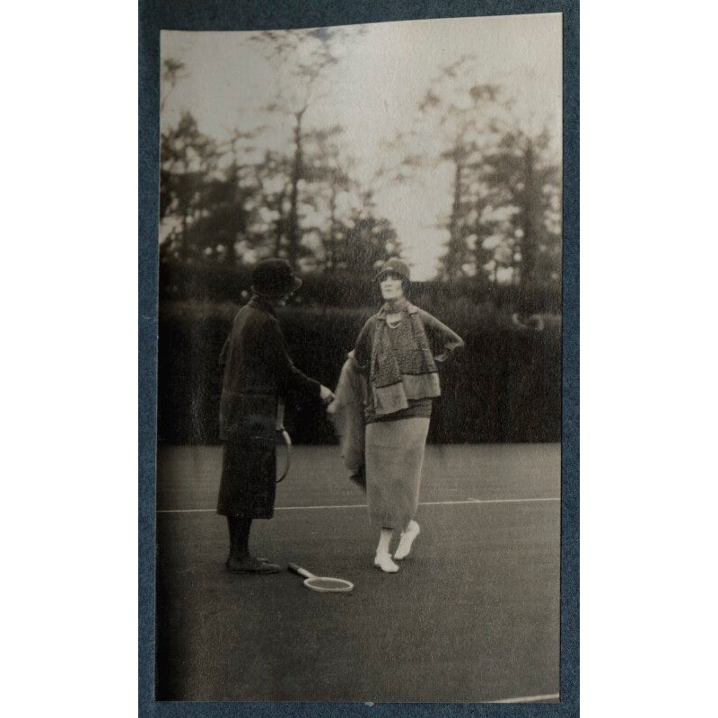 Winifred Anna (ne Dallas-Yorke), Duchess of Portland and an unknown woman Greetings Card