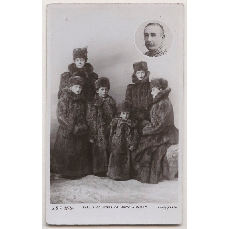 ‘Earl & Countess of Minto & Family’ Greetings Card