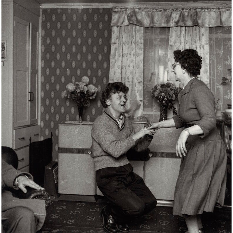 Wee Willie Harris with his mother Portrait Print