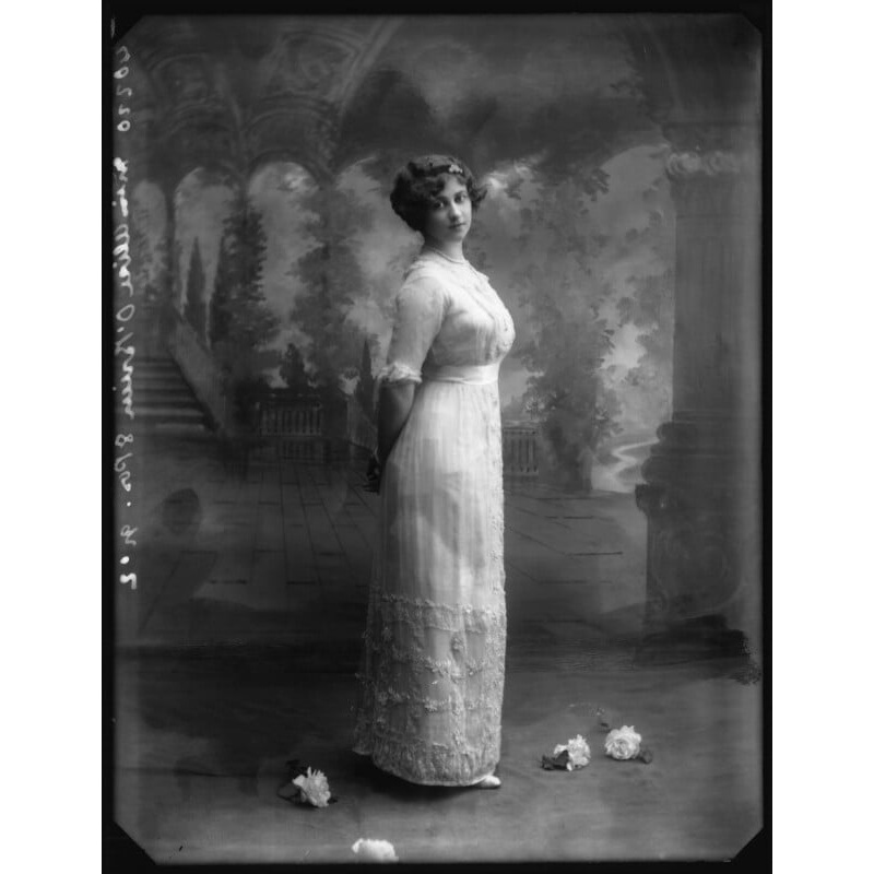 Alice O’Brien Portrait Print-Unframed & Black Frame & Grey Frame & Oak Frame & White Frame-Extra small (glossy paper only) & Small & Medium & Large & Extra large (unframed, glossy paper only)-Glossy photo paper & Matt art paper & Canvas (medium only)