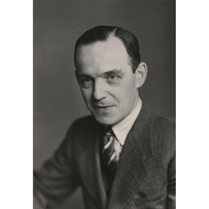 William Hannan Portrait Print-Unframed & Black Frame & Grey Frame & Oak Frame & White Frame-Extra small (glossy paper only) & Small & Medium & Large & Extra large (unframed, glossy paper only)-Glossy photo paper & Matt art paper & Canvas (medium only)